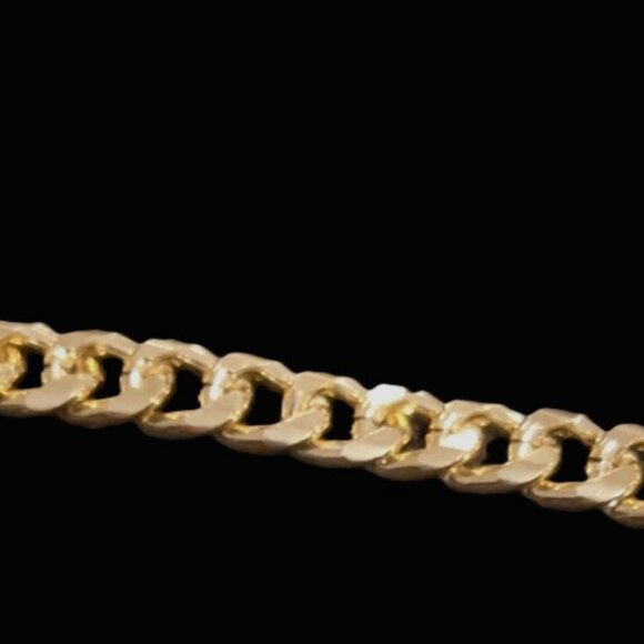 Elegant Gold Chain Bracelet - Picture 3 of 7